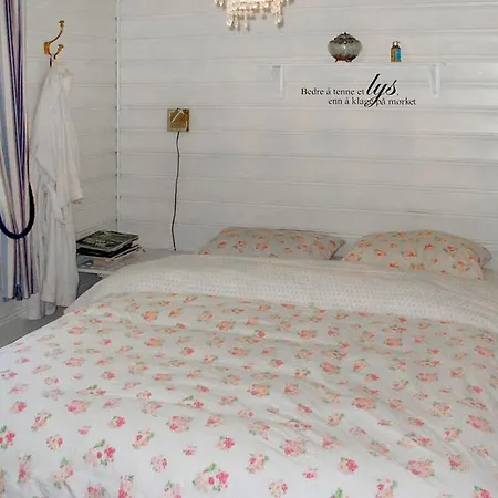 Awesome In With House Sea View * Fitjar
