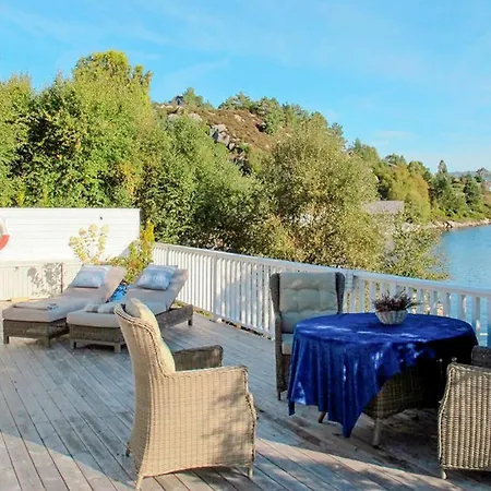 Awesome In With House Sea View Holiday home *